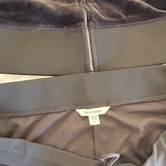 Juicy Couture Bling Scorpio Velour Track Suit - Picture 8 of 8